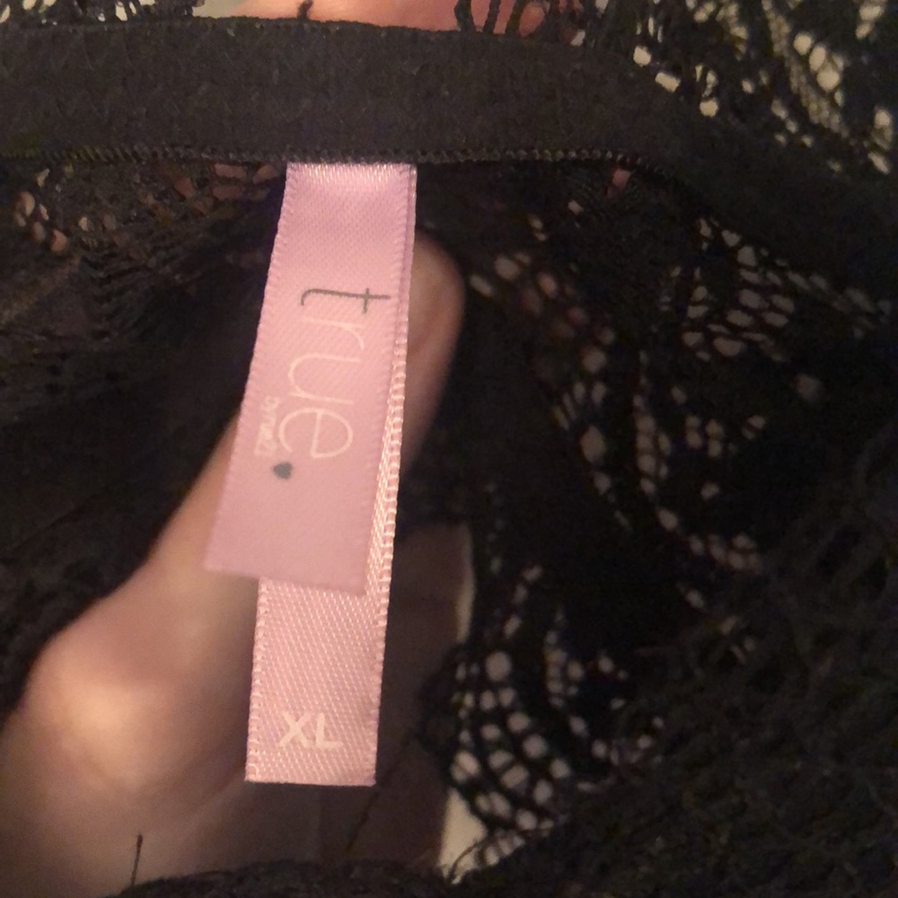 Lacey Padded Black Bralette! - Picture 4 of 7